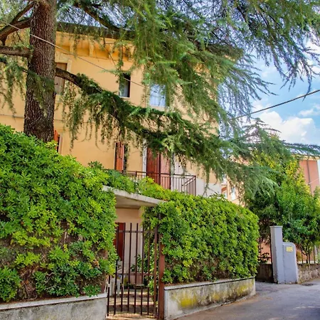 公寓 Mario&elena House *